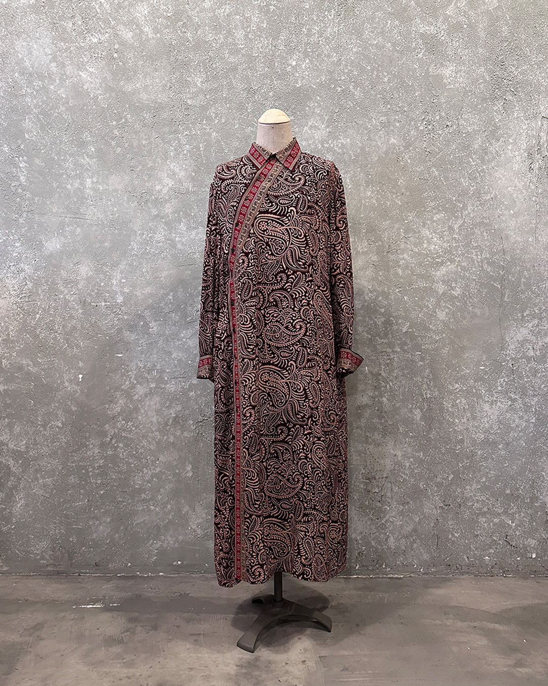Mandarin long shirt in red India vintage saree