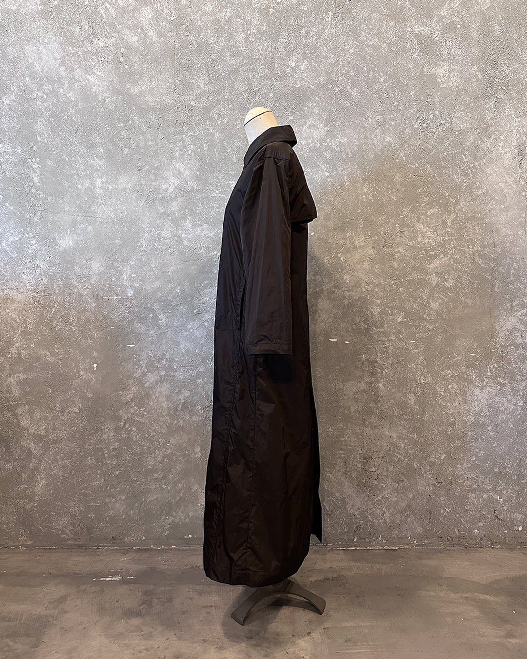 Rain coat T in brown