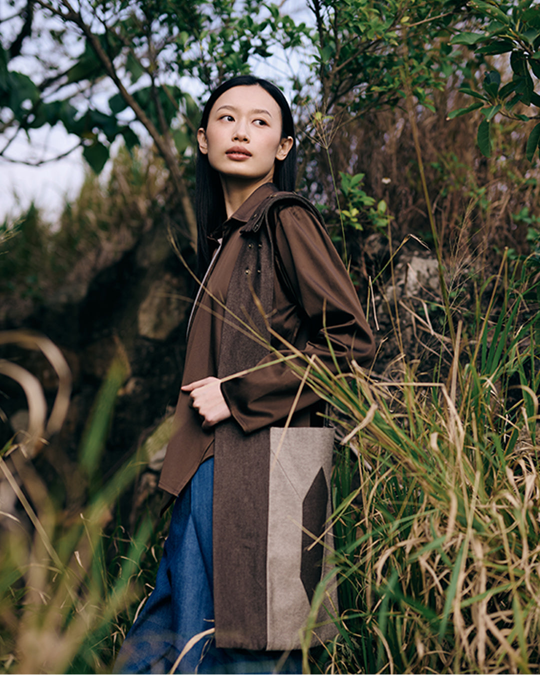Cross button up shirt in brown satin