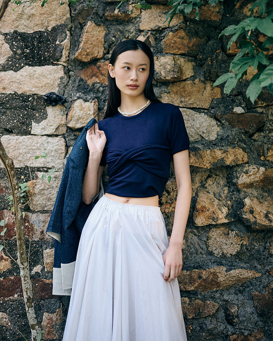 Flip flap tee in navy jersey