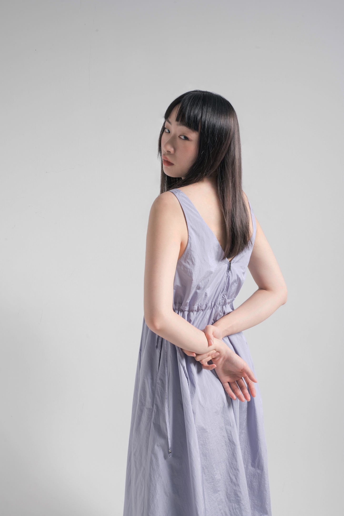 Sleeveless V-neck layering rain dress in light purple