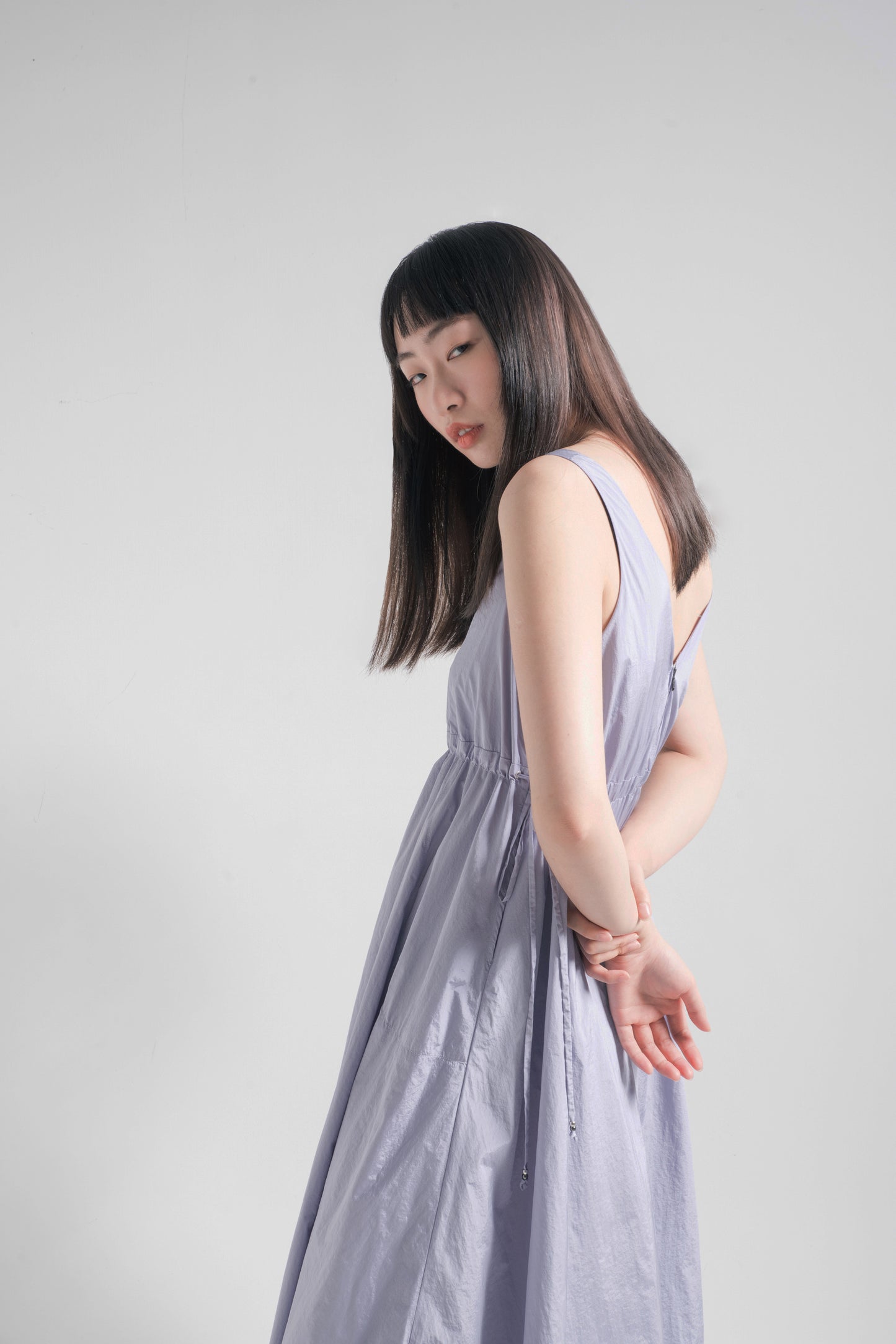 Sleeveless V-neck layering rain dress in light purple