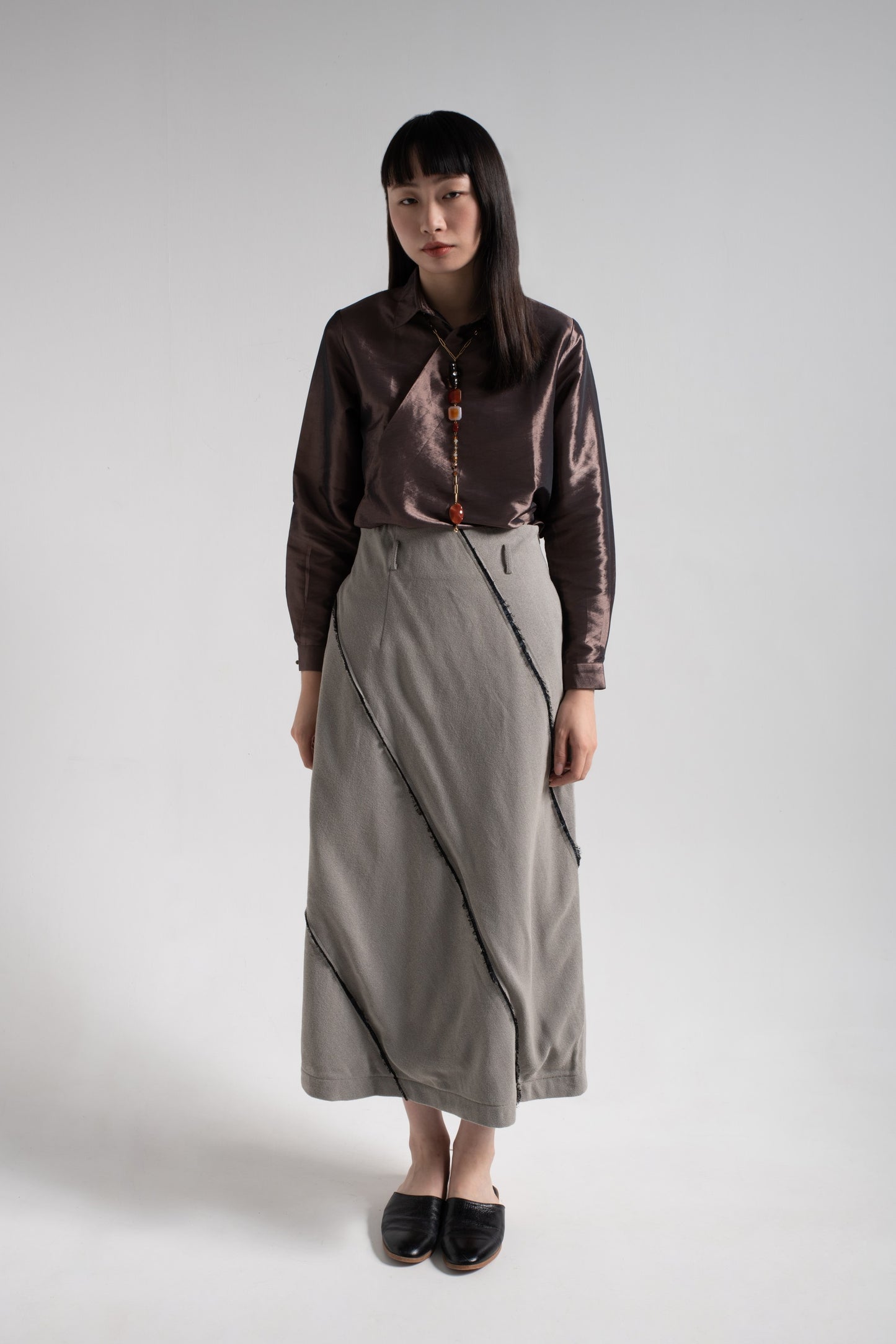 Locked buttons shirt in brown
