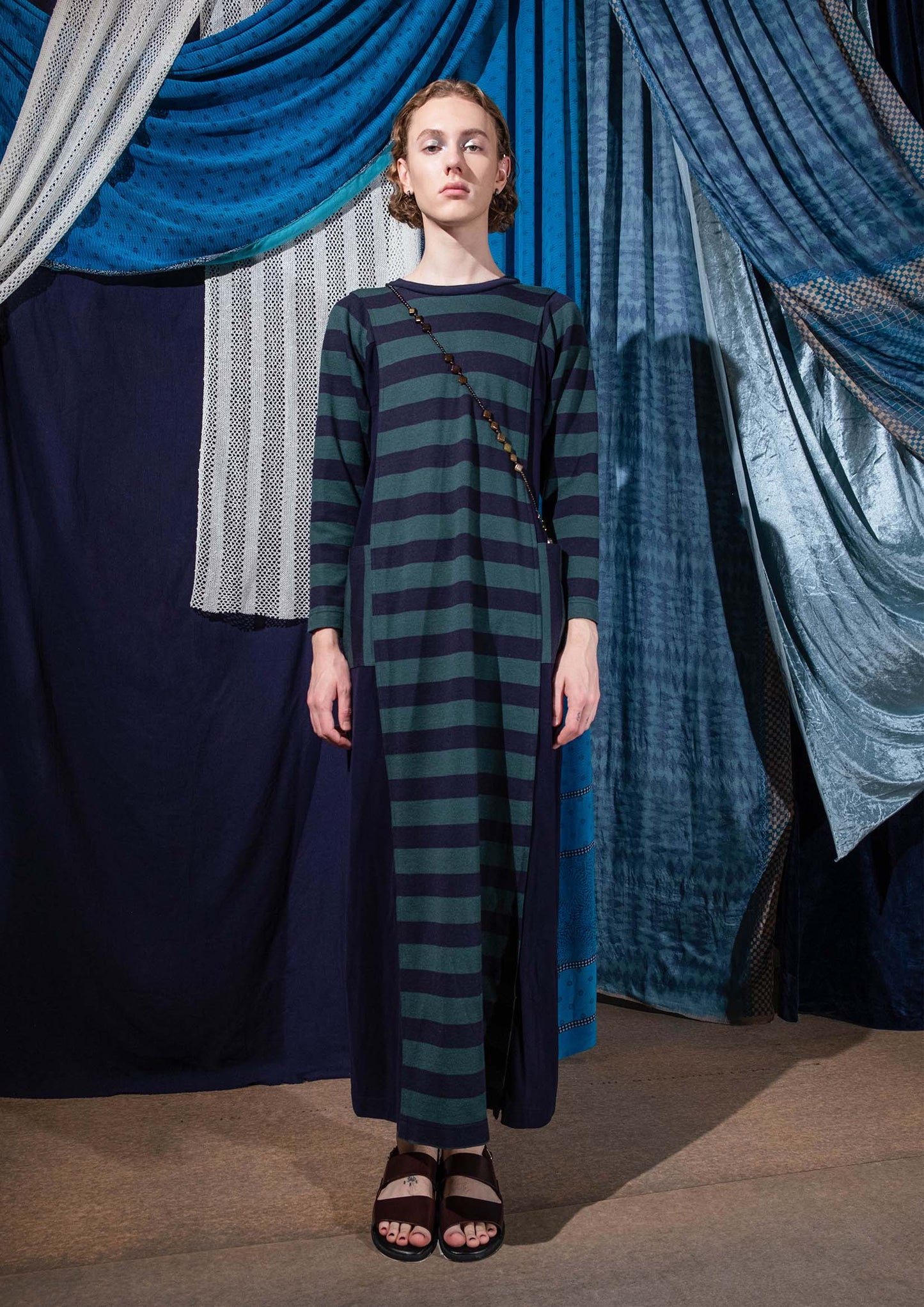 Sweat maxi dress T in navy & green striped roma knit