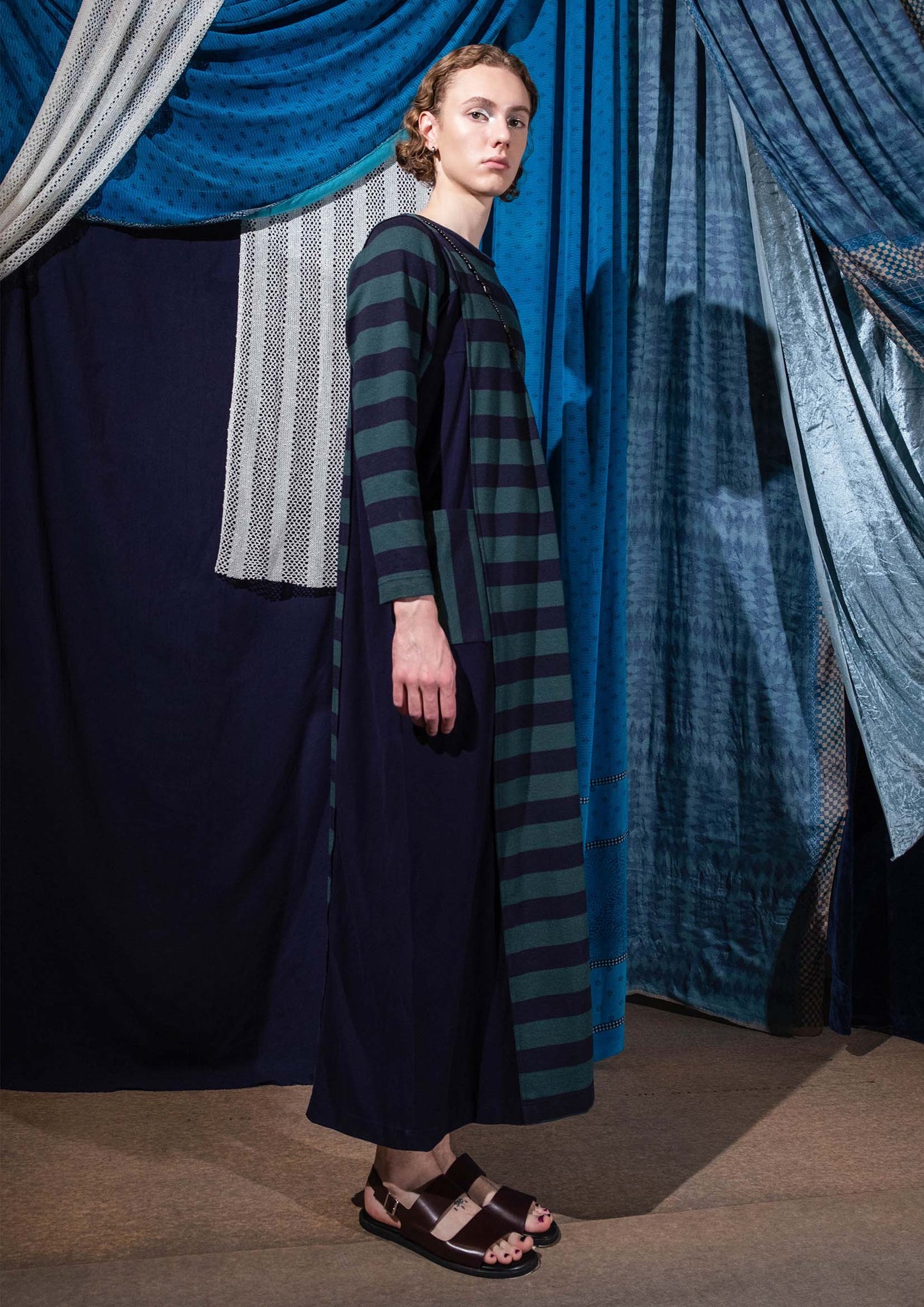 Sweat maxi dress T in navy & green striped roma knit