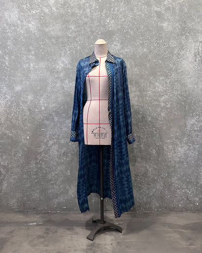 Mandarin long shirt in blue India vintage saree