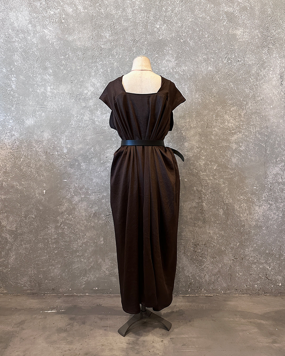 Cross maxi dress in brown stripes