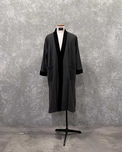 Kimono robe in grey stripes