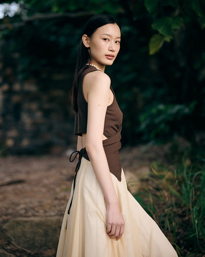 Cross sleeveless 2 ways tee in brown jersey