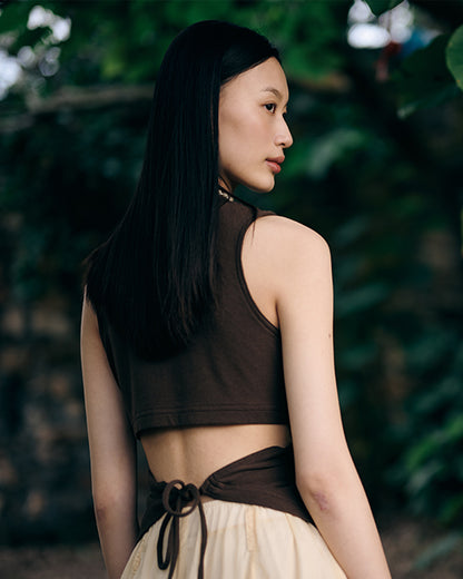 Cross sleeveless 2 ways tee in brown jersey