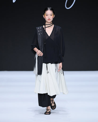 Bubble robe top in black chiffon