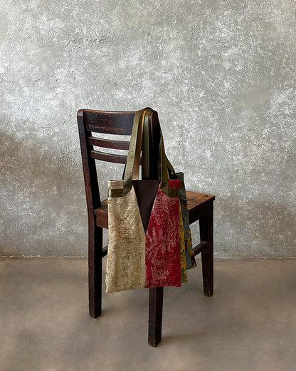 Y A4 ipad/document tote in furniture cotton velvet