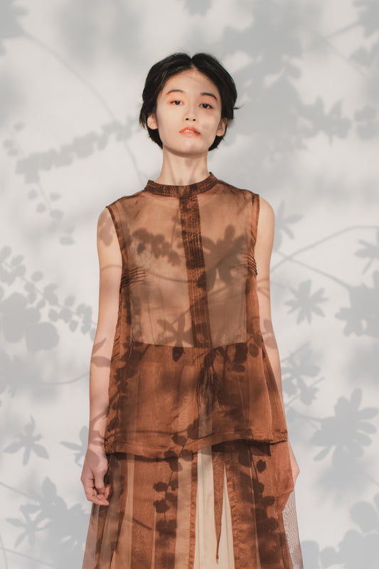Stand collar pleated top in brown organza