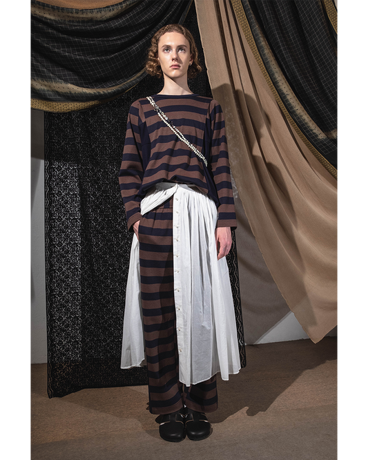 Sweater T in brown & navy striped roma knit