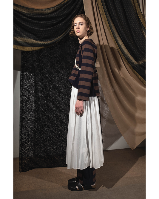 Sweater T in brown & navy striped roma knit