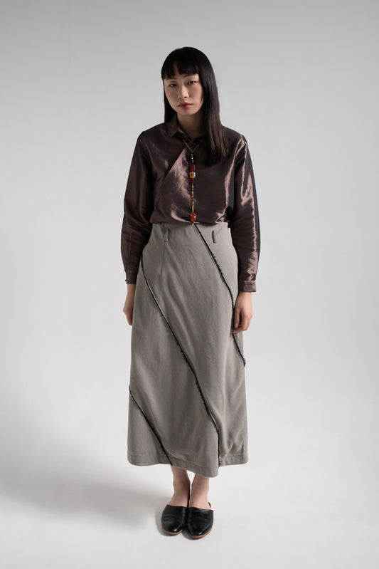 Locked buttons shirt in brown