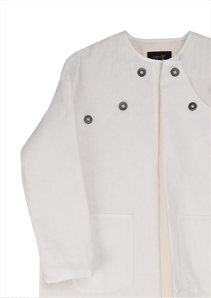 Patient quilted coat in white linen