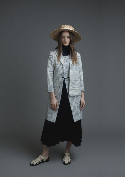 Jacquard remade blazer in white coverlet