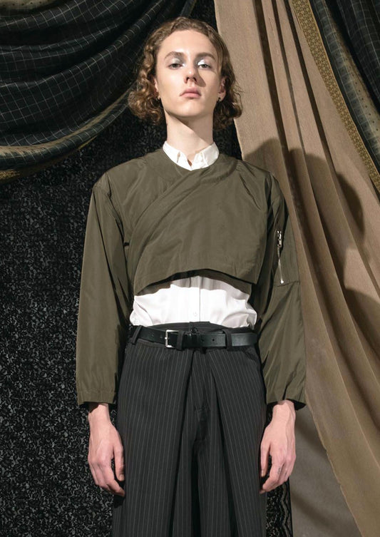 Chinese padding crop jacket in army nylon