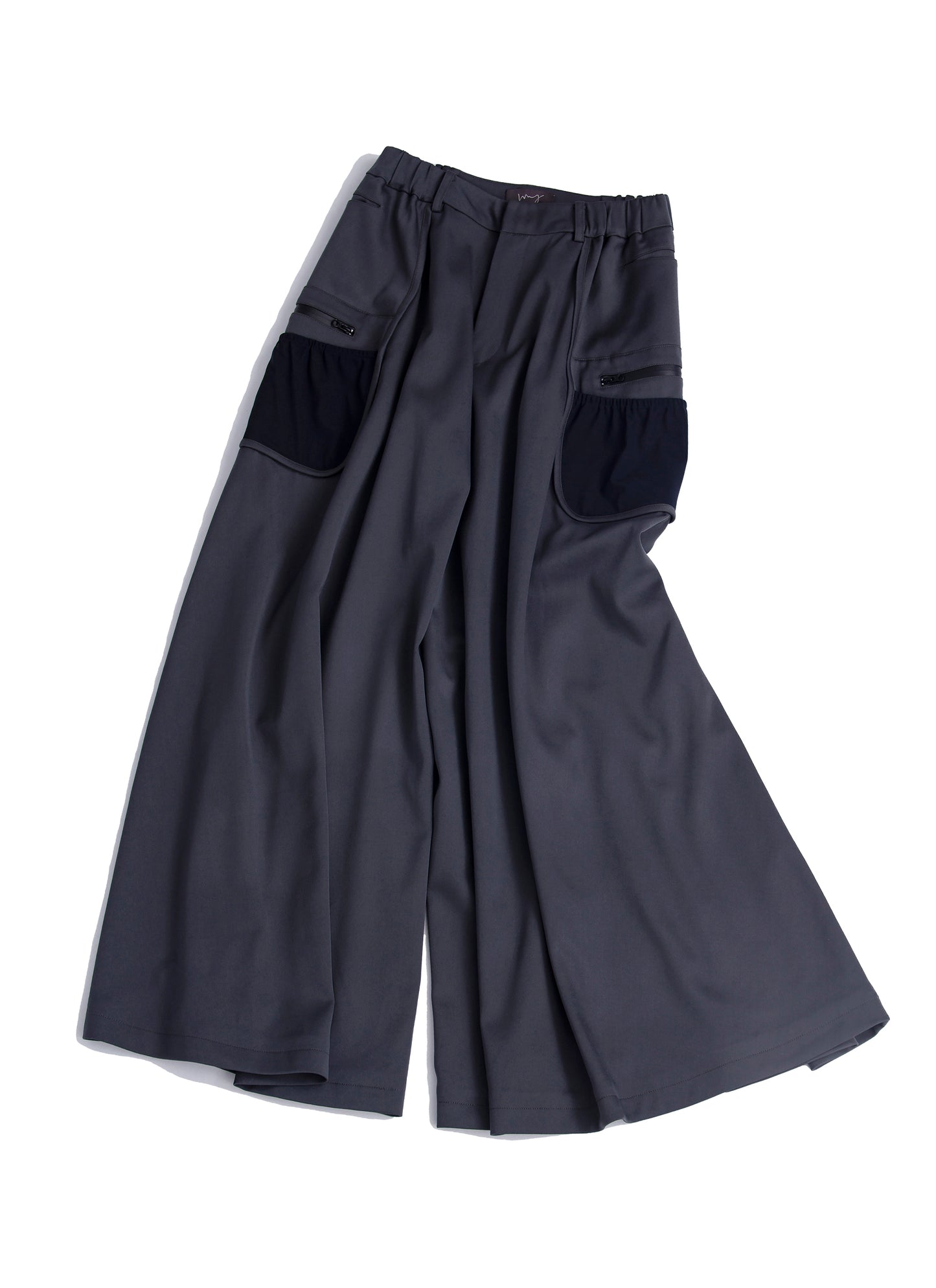 Archery multi pockets flare pants in grey (LAST ONE)